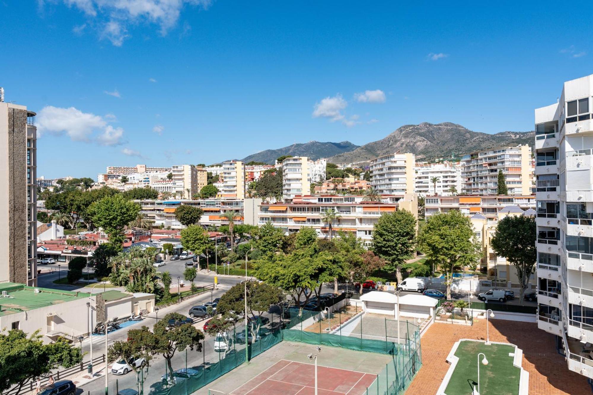 Apartament Tropico Carihuela View & Parking Torremolinos Zewnętrze zdjęcie