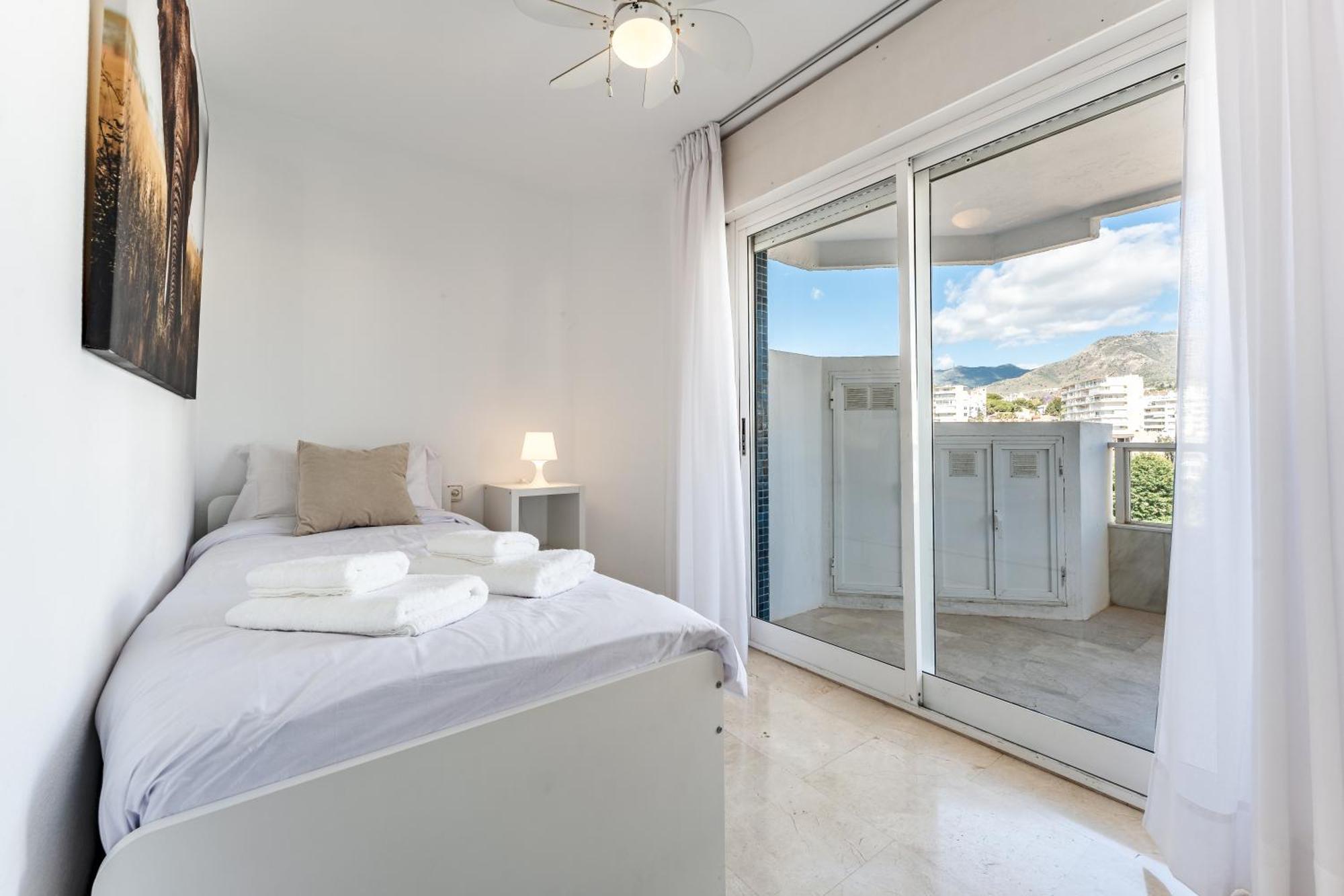 Apartament Tropico Carihuela View & Parking Torremolinos Zewnętrze zdjęcie